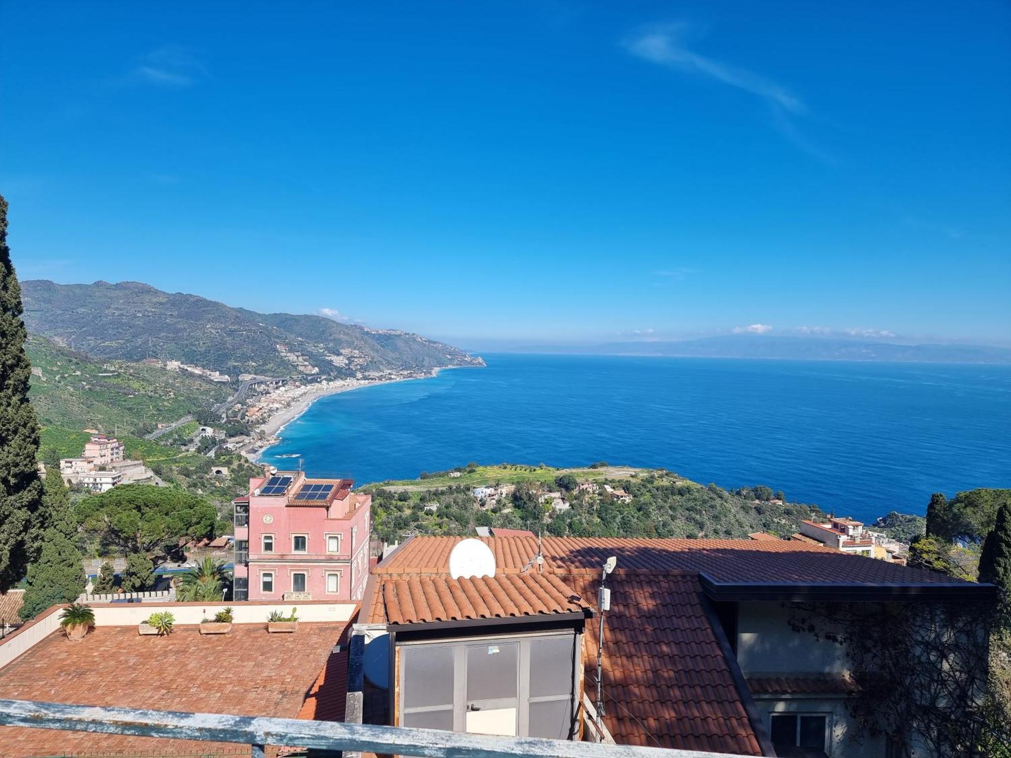Borgo Di Taormina Apartments By Holiday World Gaggi Exteriér fotografie